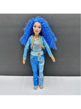 Disney Descendants Rise Of Red Dressed Doll Princess Chloe Charming Mattel